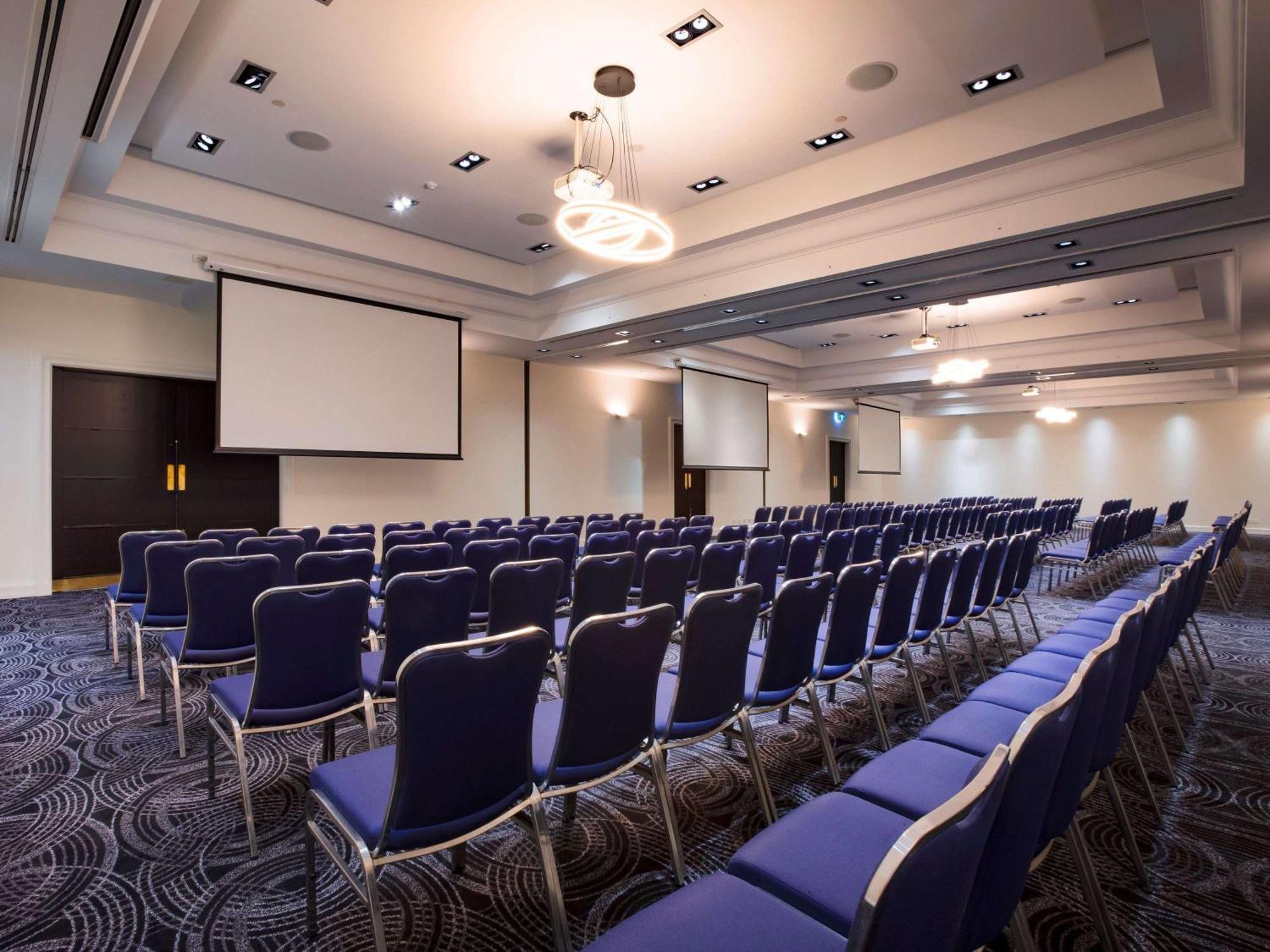 Novotel Melbourne Glen Waverley Ngoại thất bức ảnh